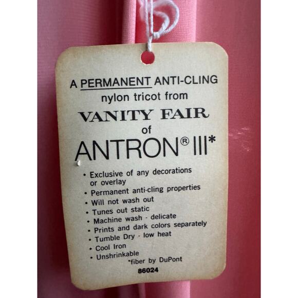 NWT Vintage Vanity Fair Pink Lace Trim Robe Size 34 - Picture 2 of 13